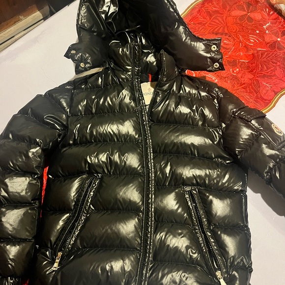 Moncler big kids size 12 - Picture 5 of 5